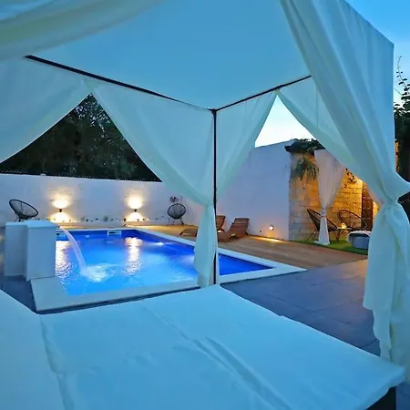 Villa Anchi Holliday House