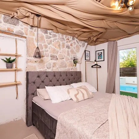 Anchi Βίλα Ζαντάρ